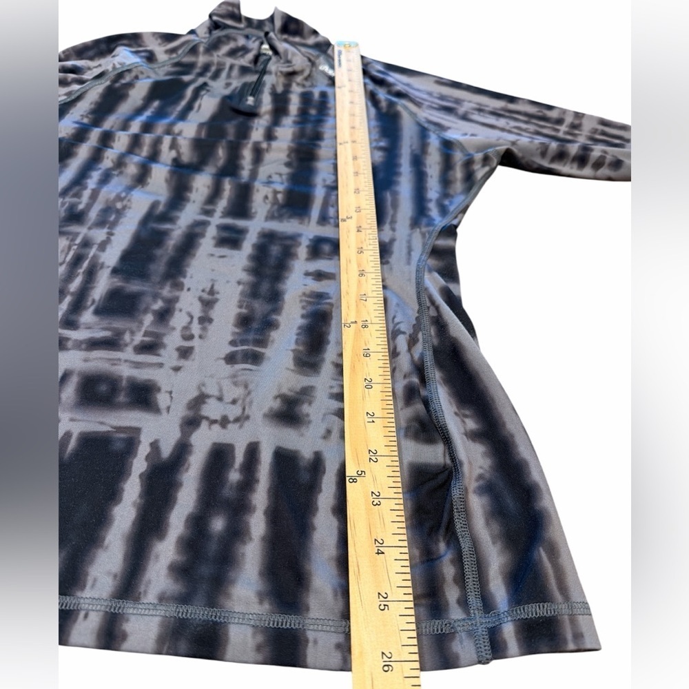 Under Armour 1/4 Zip Size Large Black Gray Tie Dye Print Long Sleeve Activewear - Picture 11 of 12